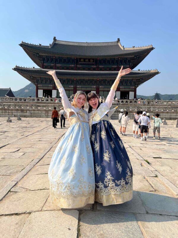 Hannah and Otti at Gyeongbokgung