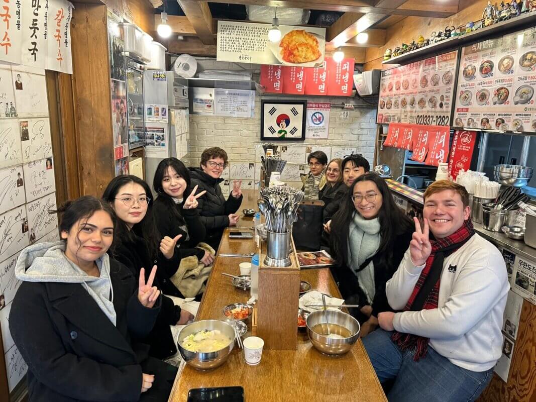 LTL Seoul || Lunch with students, Manu, Hailee and Rojda