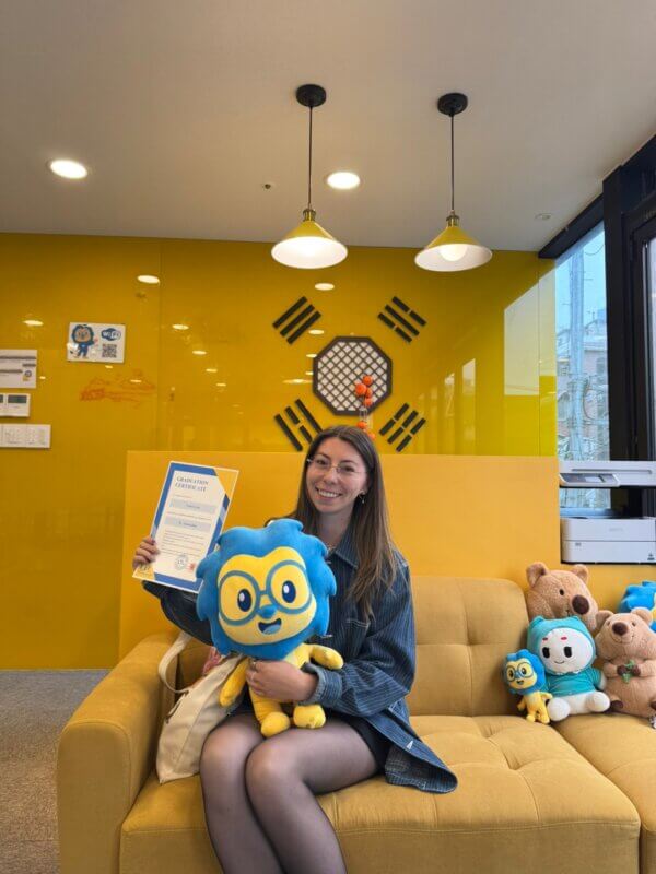 Friday Graduations | Learning Korean in Seoul
